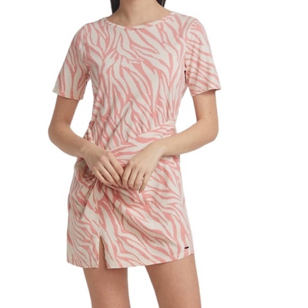 n: philanthropy NWT June Tropical Abstract Coral Dress Size S Short Sleeve